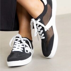 Sunstar low top mesh sneaker